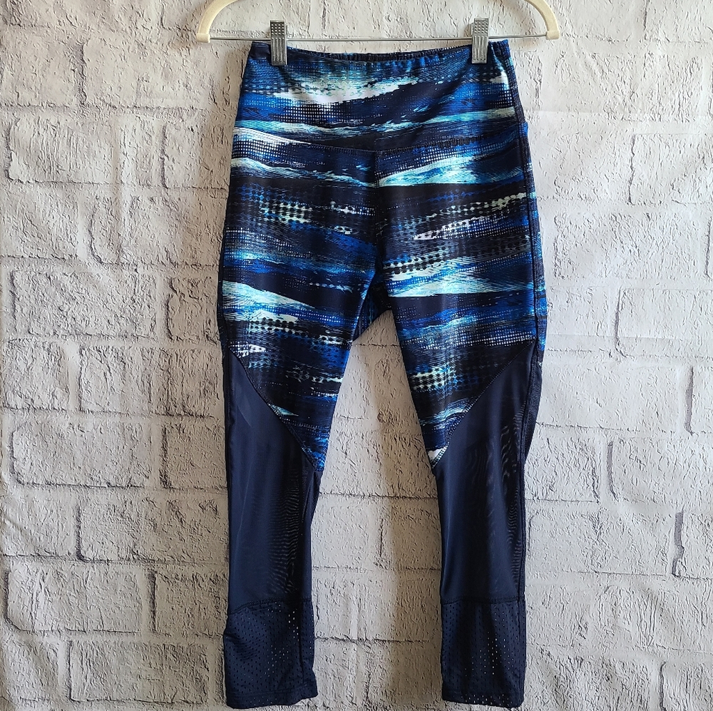 💙 Marika‎ Blue Capri High Waisted Leggings S